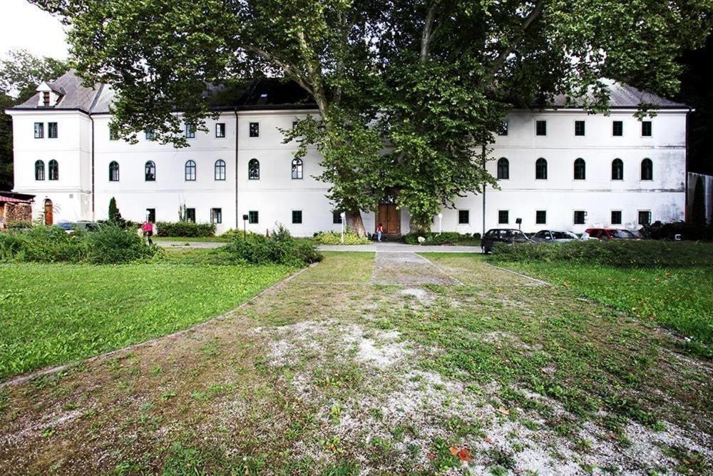 Historicky Putnicky Dom Hotel Marianka ภายนอก รูปภาพ
